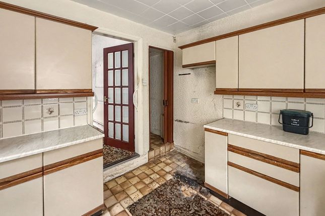28 Mildred Street, Salford photo 2