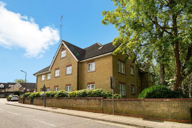 Thumbnail Flat for sale in Dairy Close, London