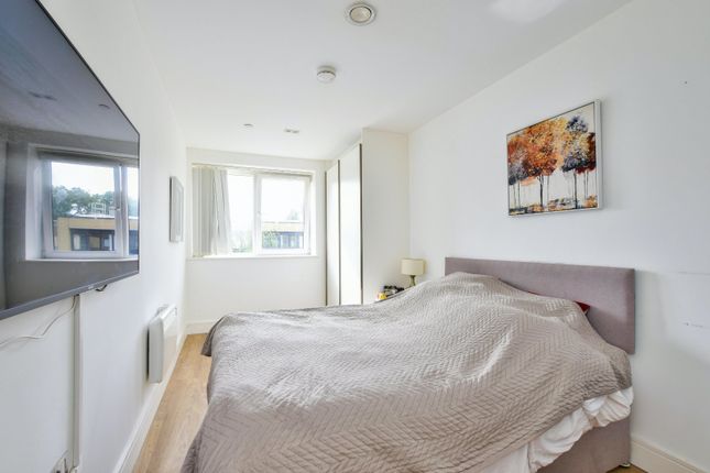 Flat for sale in Home Park Mill Link, Kings Langley