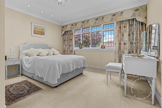 Rhiwbina Hill, Hern Crabtree (46).Jpg