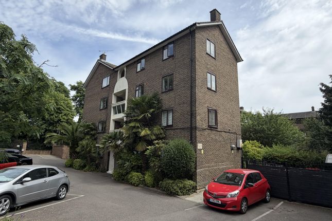 12, Parkside, London photo 2