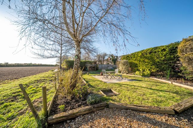 2 Amesbury Road, Cholderton, Salisbury photo 2