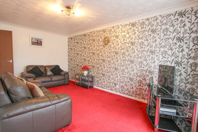 42, Cheshire Close, Yate photo 3