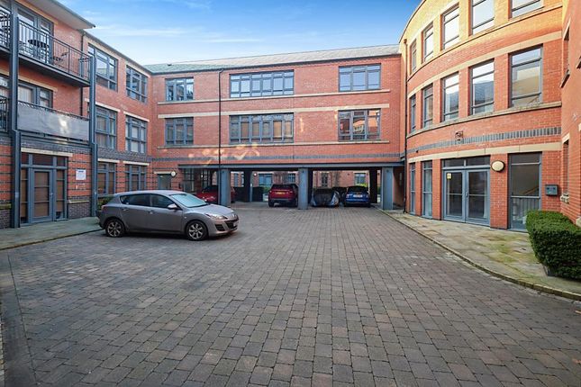 Flat to rent in Lion Court, 100 Warstone Lane, Jewellery Quarter