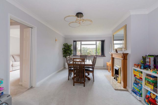 5, Elderfield Road, Stoke Poges photo 5