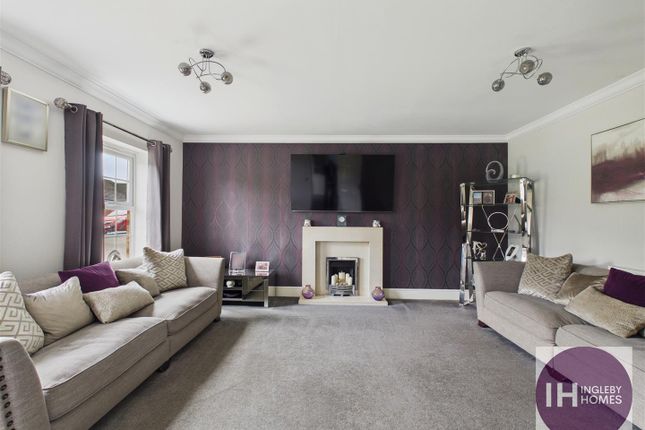 58, Lullingstone Crescent, Stockton-On-Tees photo 4