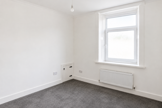 179 Ystrad Road, Pentre photo 3
