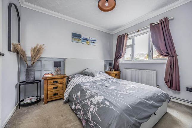38, Saltmarsh Lane, Hayling Island photo 3