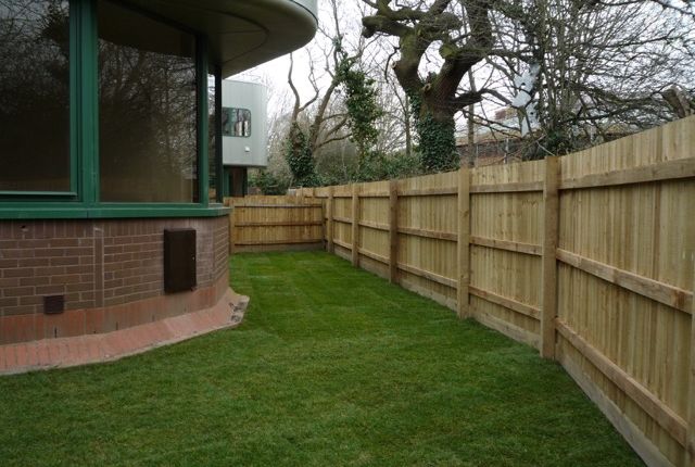 15, Bentham Close, Swindon photo 2