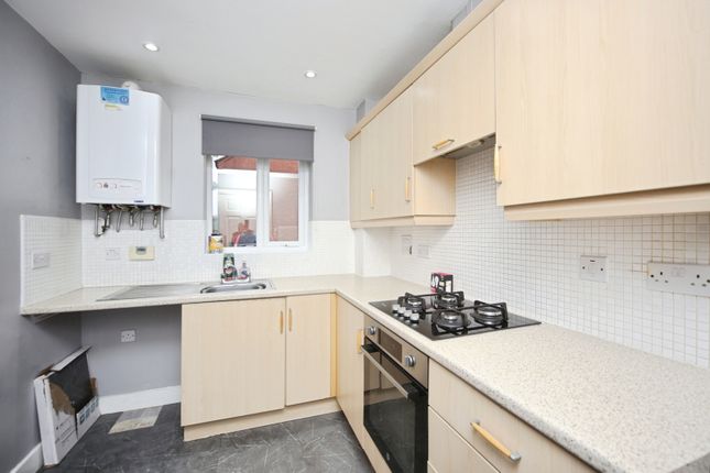 20, Wharrad Close, Alcester photo 4