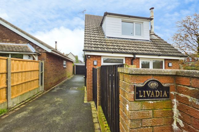 1-bed house on 3, Beech Close, Biddulph Moor, £185,000