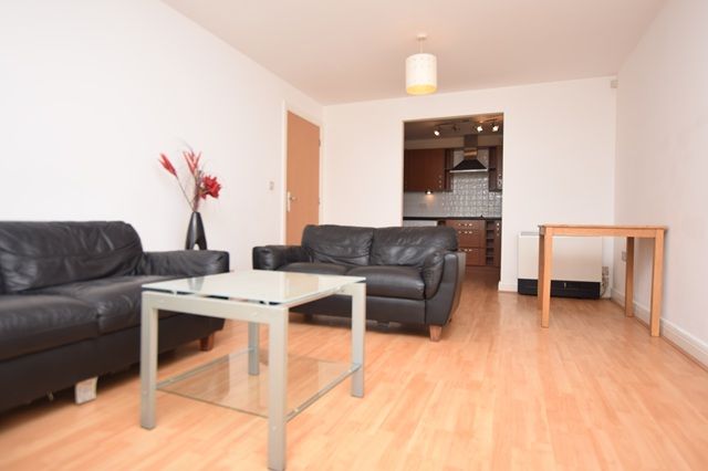 Apt 405, Sheffield photo 2