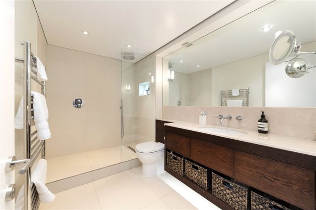 Flat for sale in Butlers Wharf Building, 36 Shad Thames, London