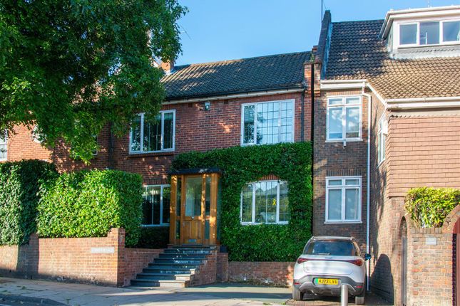 3-bed house on North End Way, Hampstead, £1,600,000