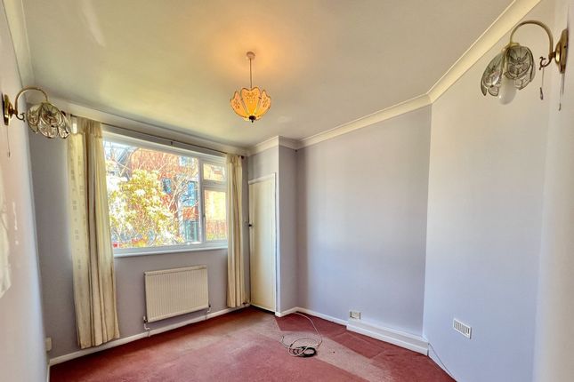 10 Gorse Road, Grantham photo 2