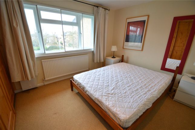 Flat to rent in Chepstow Road, Croydon