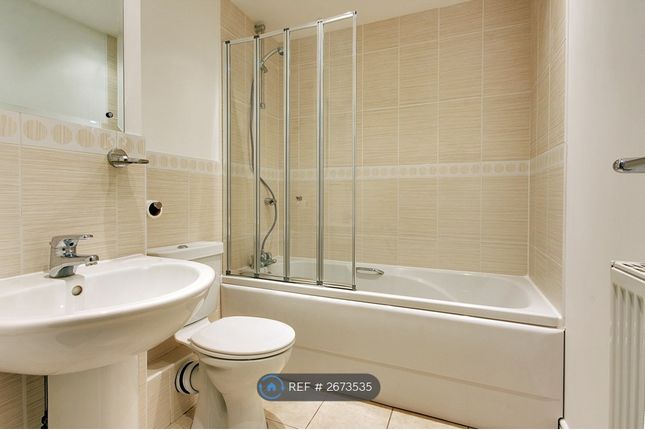 Griffin Court, Black Eagle Drive, Northfleet photo 3