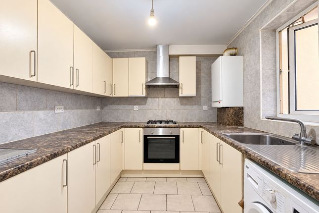 3 Silkstream Road, Edgware photo 2