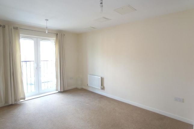 14, Temple Court, West Yorkshire photo 2
