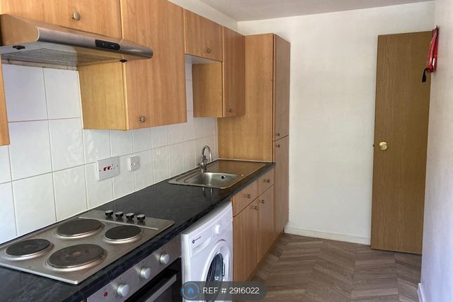 Turner Close, Houghton Regis, Dunstable photo 2