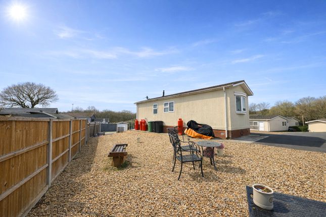 5, Beverley Hill, Warwickshire photo 4
