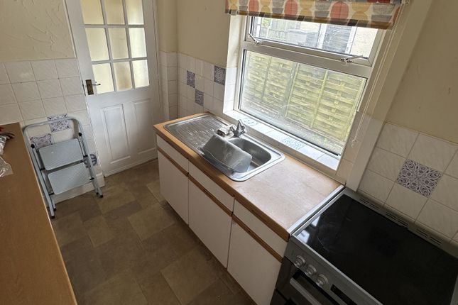 41, Windmill Lane, Wolverhampton photo 4