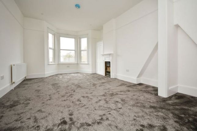 2, 86 Sweyn Road, Margate photo 4