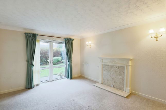 Flat for sale in Bredon Court, Station Road