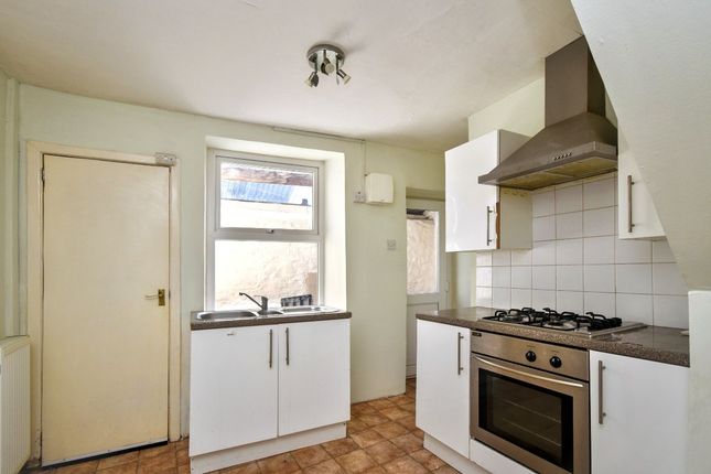 32 North Street, Okehampton photo 3
