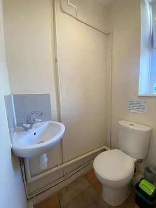 Shared accommodation to rent in Woodberry Down Estate, London