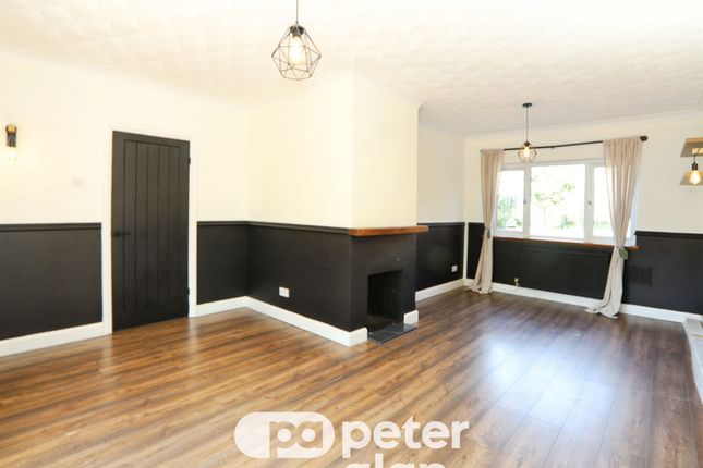 11, Holbein Road, Newport photo 2