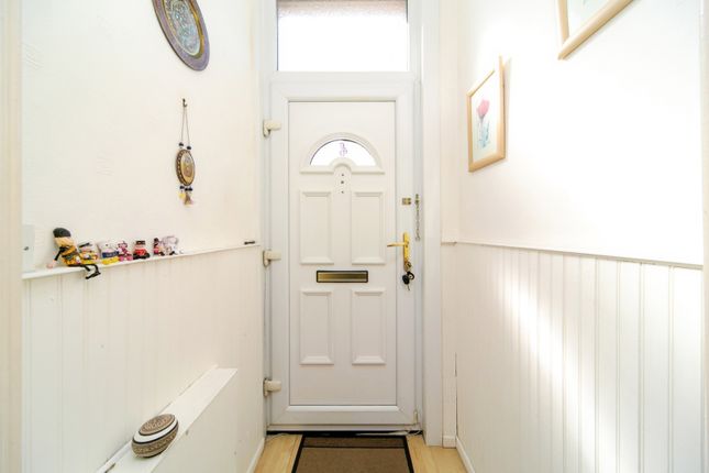 4, Mather Road, Prenton photo 2