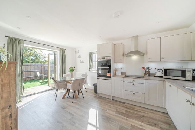 5, Wilton Close, Fordingbridge photo 2