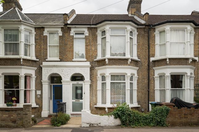 Terraced house for sale in Leybourne Road, Bushwood, London