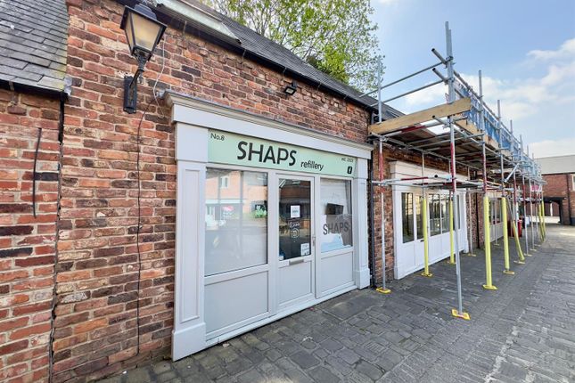 Retail premises to let in Cavendish Walk, Bolsover, Chesterfield