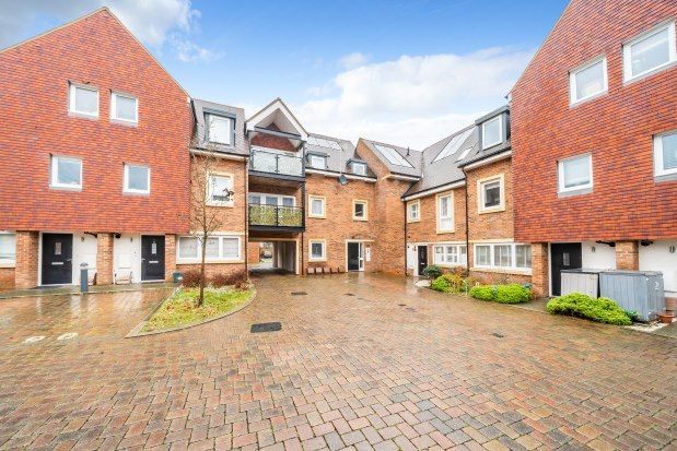 Flat to rent in Ash Tree Close, Orpington