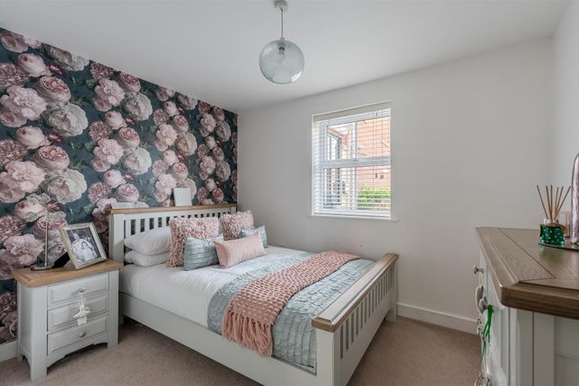 Flat for sale in Cobham Way, York