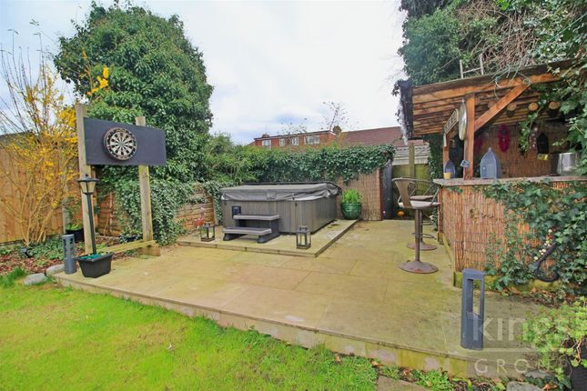 End terrace house for sale in Beltona Gardens, Cheshunt, Waltham Cross