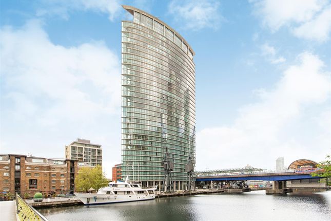 Thumbnail Flat to rent in West India Quay, Canary Wharf