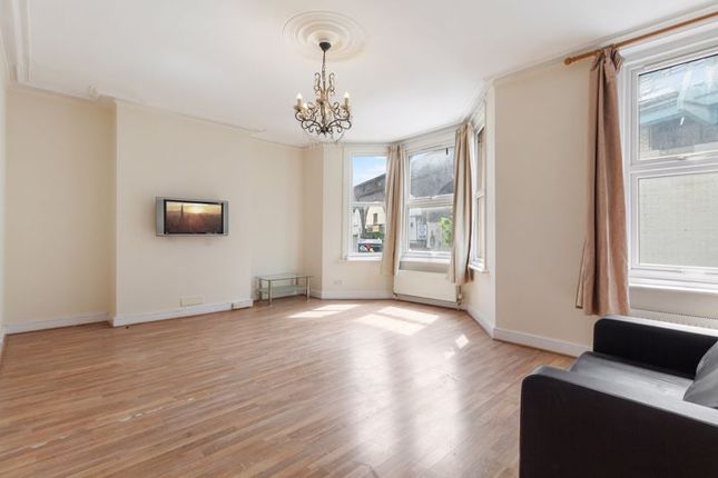 Flat for sale in Iverson Road, West Hampstead, London