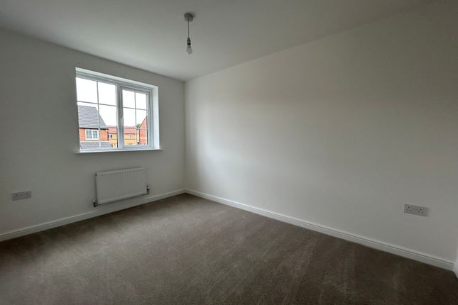 5, Harrier Drive, Worksop photo 5