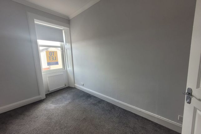 1083 2/3, Tollcross Road, Glasgow photo 3