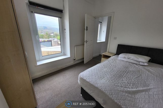 Room to rent in Meadow Street, Treforest, Pontypridd