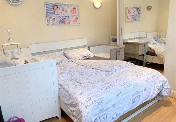 31c, Engleheart Road Catford, London photo 5