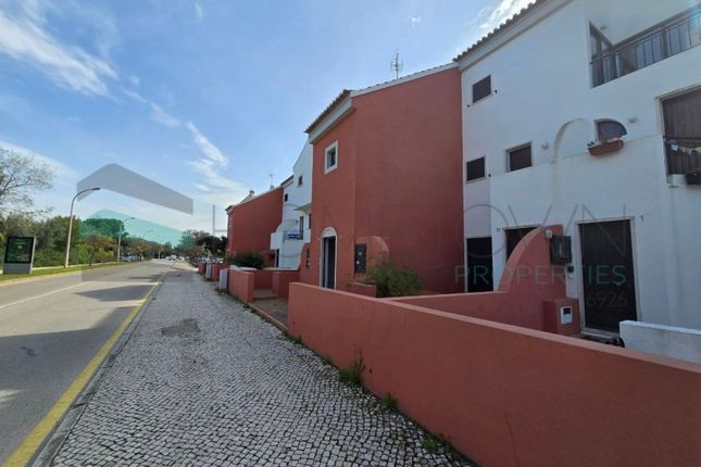 Block of flats for sale in Quarteira, Loulé, Faro