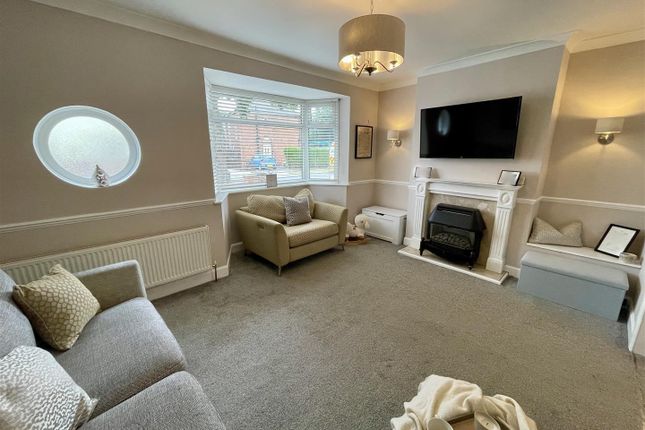 5, Saltersgate Road, Darlington photo 2