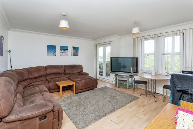 Flat for sale in North Row, Milton Keynes, Buckinghamshire