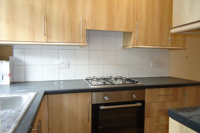 39, Rydall Street, Leeds photo 5