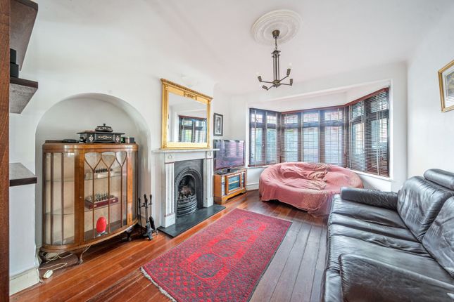 9, Bosbury Road, London photo 2