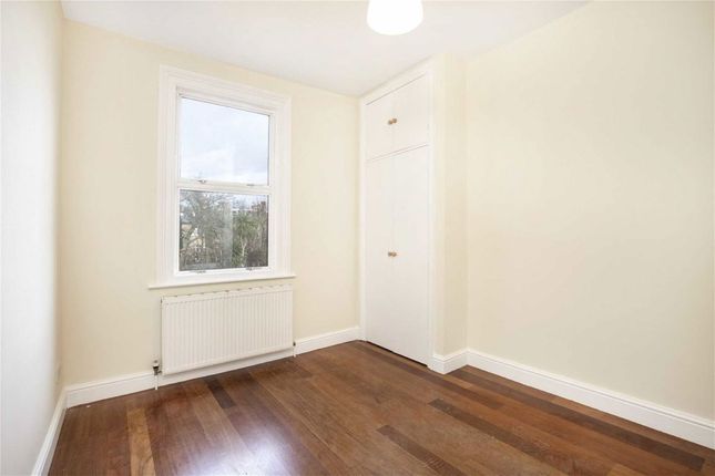 Flat 2, 64, Kings Road, London photo 4